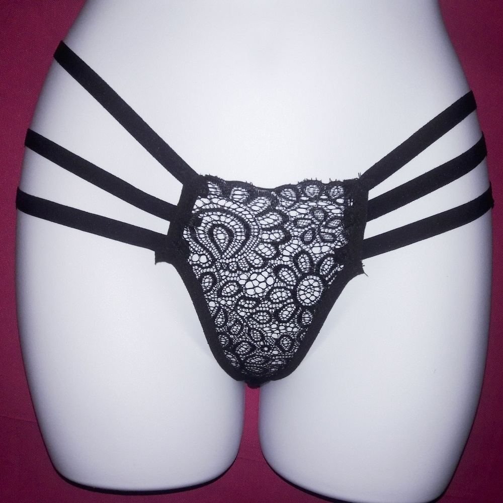 Black Lace Strappy Criss Cross Bralette Panty Set! - Picture 5 of 6